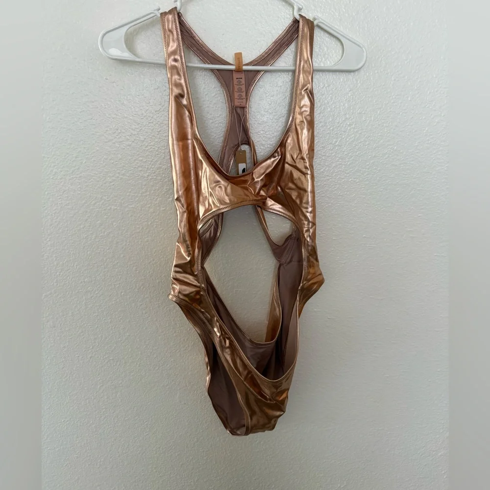 Skims NWT Swim Cutout Monokini One Piece Swimsuit Rose Gold Metallic Size 3X